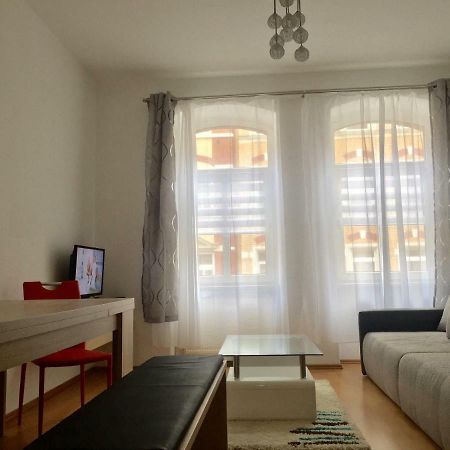 Ferienwohnung Am Schmidtstedter Knoten Ерфурт Екстер'єр фото